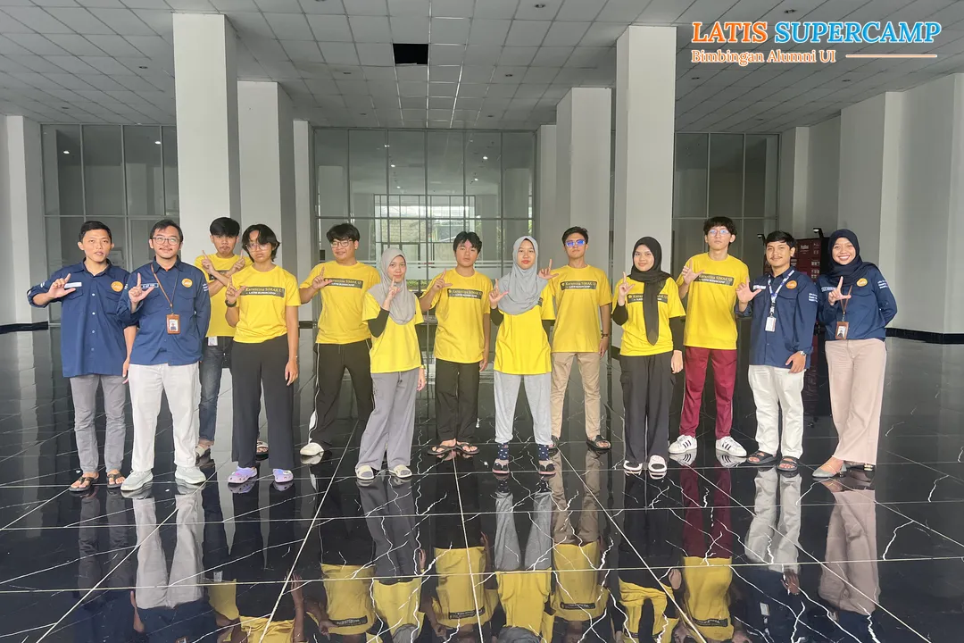 gambar galeri kegiatan bimbel SIMAK UI karantina latis supercamp