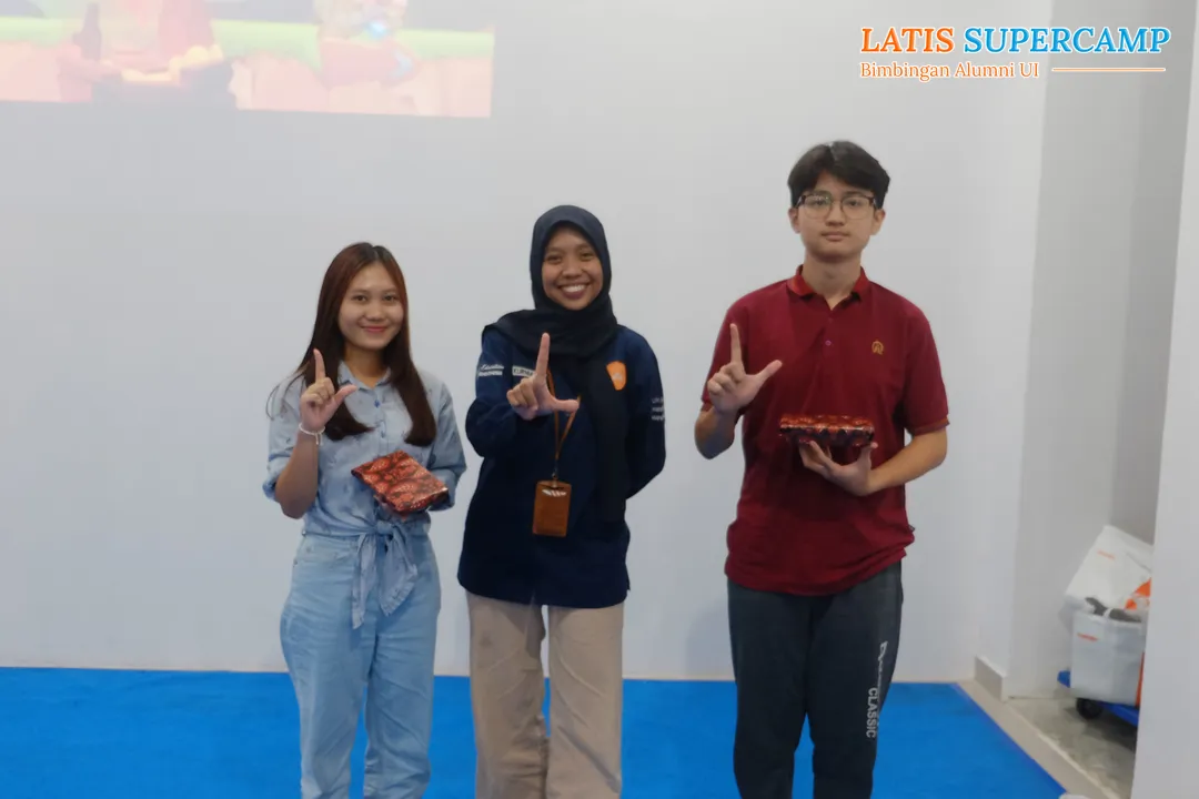 gambar galeri kegiatan bimbel UTBK SNBT karantina latis supercamp