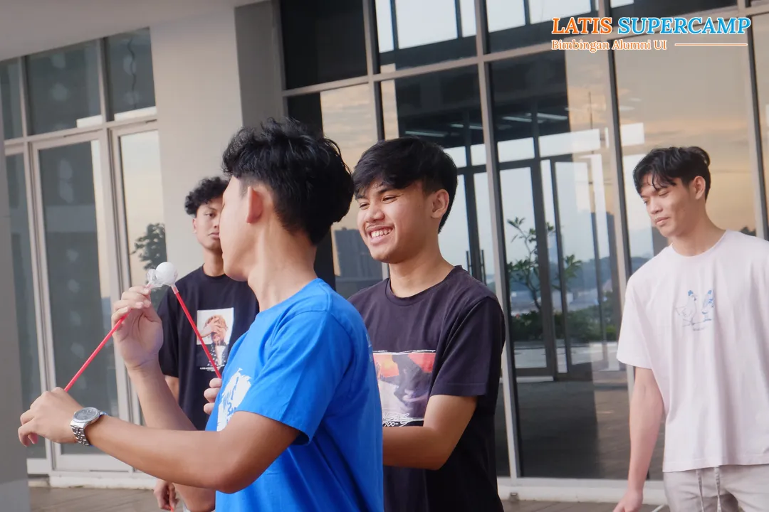 gambar galeri kegiatan bimbel UTBK SNBT karantina latis supercamp